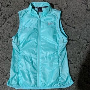 MINT GREEN -Nike rubbing vest